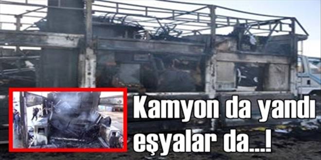  Kırıkkale`de ev eşyası  yüklü kamyon yandı