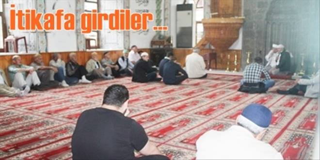  Kırıkkale`de 5 camide  13 kişi itikafa girdi
