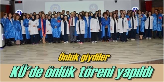 Öğrenciler beyaz önlük giydi