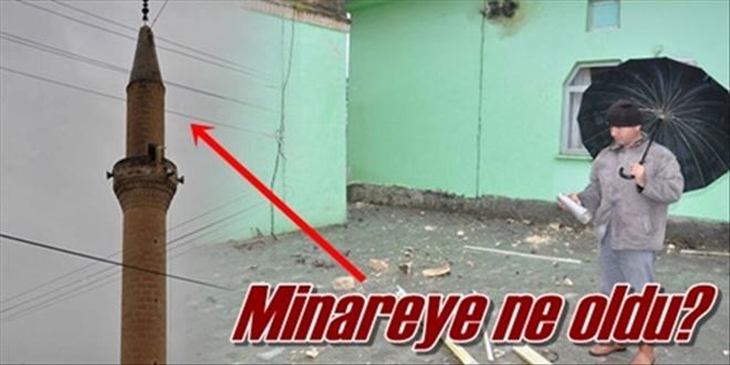 Minareye yıldırım düştü!