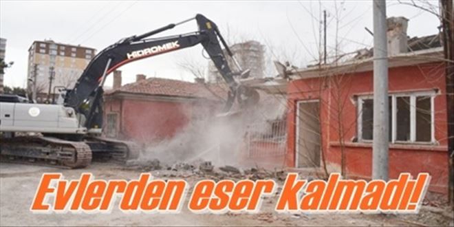 Tarihi evler, tarihe karıştı
