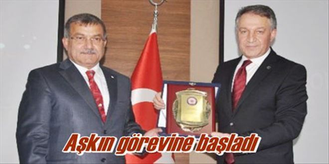 İzmir´de devir-teslim yapıldı