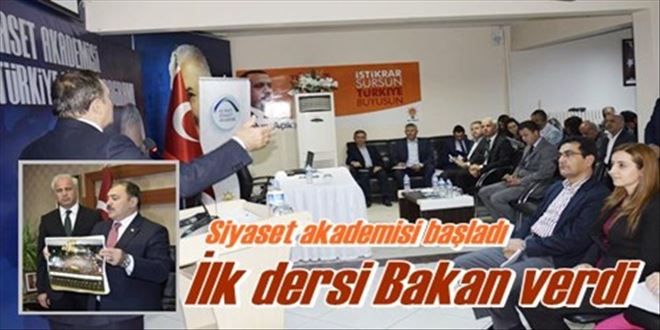 Akademide dersi Bakan verdi