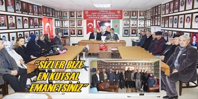Şehit yakınlarını ziyaret etti