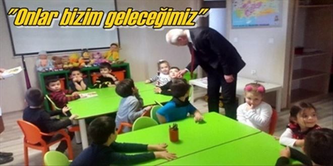Çocukları ziyaret etti
