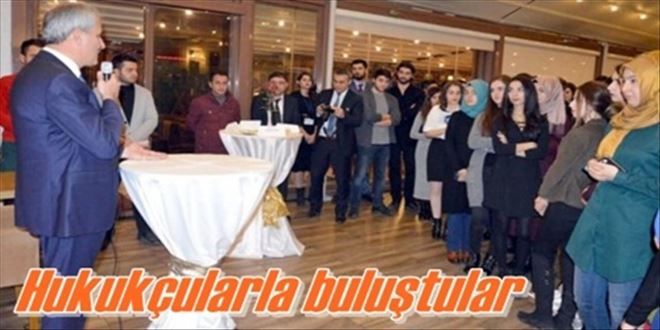 Hukukçu adayları buluştu