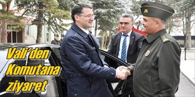 Komutana nezaket ziyareti