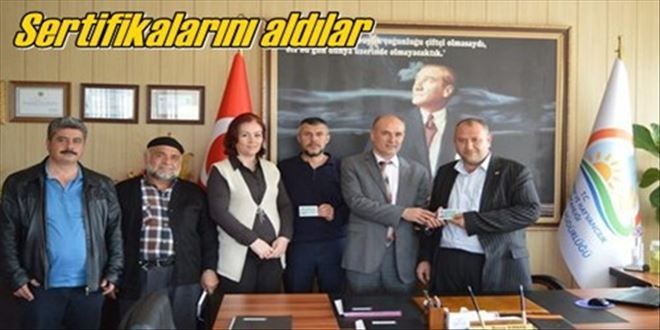 Eğitim alan çiftçilere belge