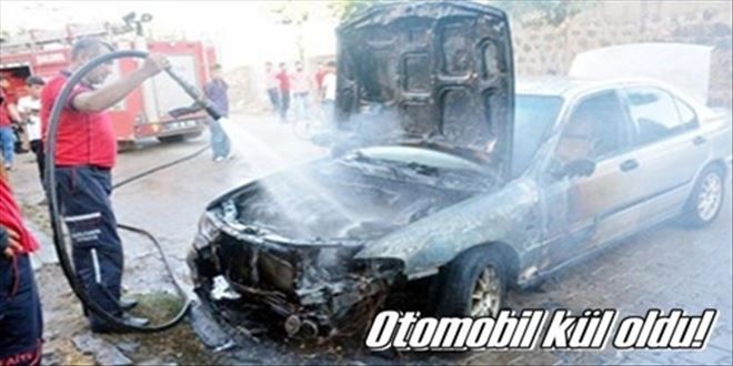 Otomobil cayır cayır yandı!