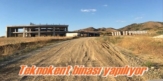 Teknokent binası yükseliyor