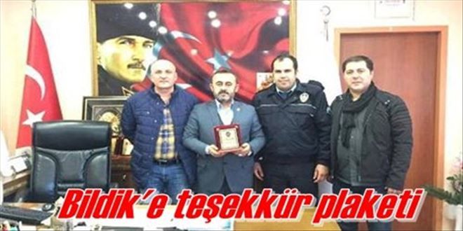 Başkan Bildik´e plaket