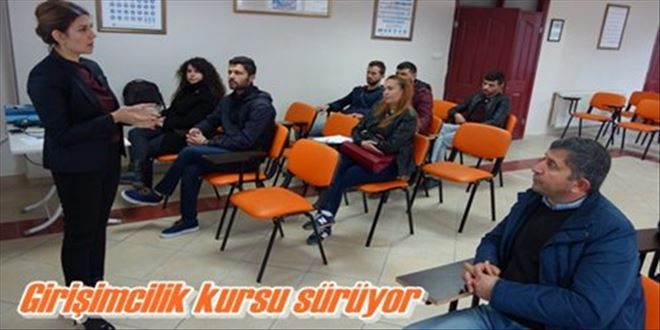 Uygulamalı girişimcilik eğitimi veriliyor