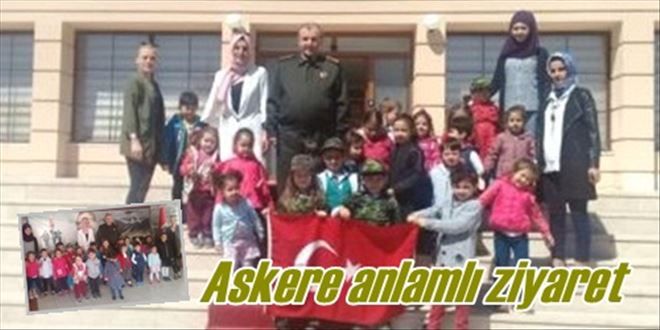 Minik öğrencilerden  askere başsağlığı ziyareti 