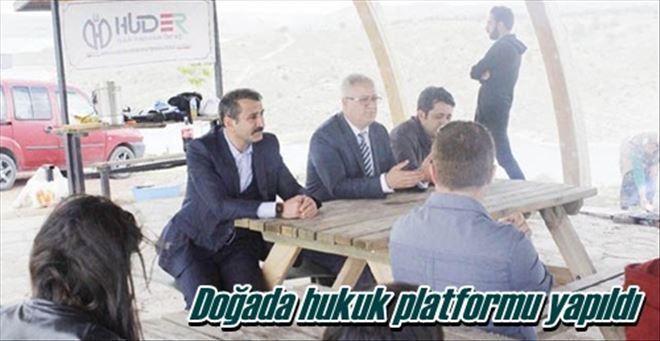Doğada hukuk kampı