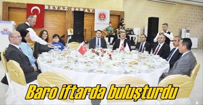Avukatlardan iftar programı