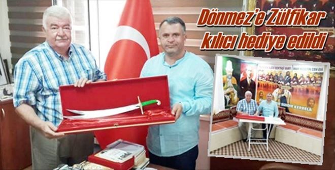 Dönmez´e Zülfikar hediye edildi
