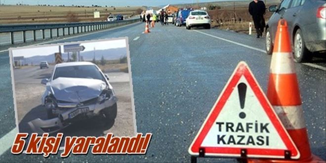 İki otomobil çarpıştı!