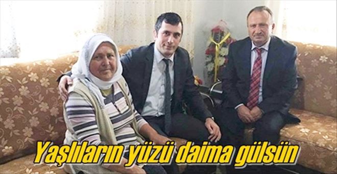 Yaşlıların yüzü daima gülsün