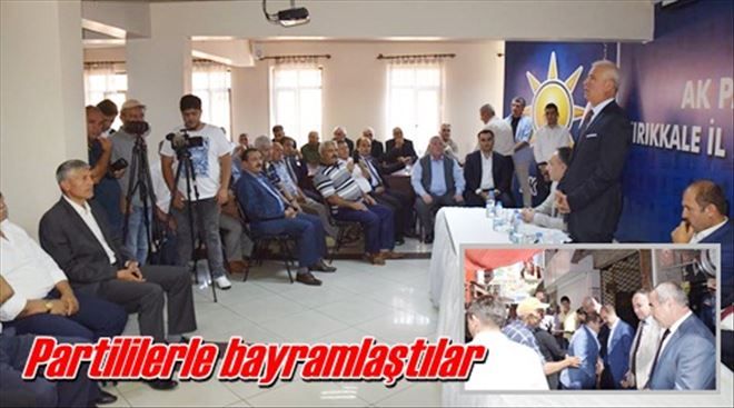 Partilerde bayramlaşma yapıldı