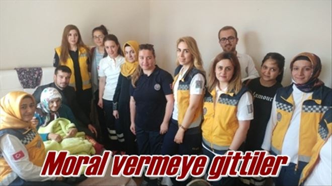 Moral vermeye gittiler