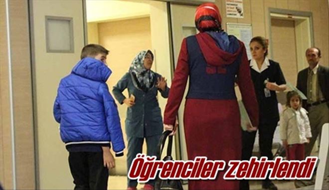 Öğrenciler zehirlendi