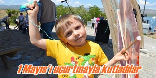 1 Mayıs´ı uçurtmayla kutladılar