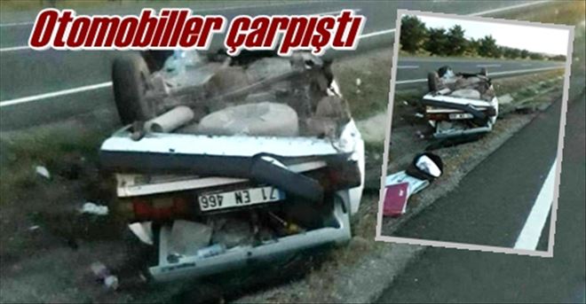 Otomobiller çarpıştı