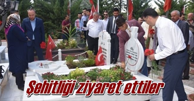 Şehitlik ziyaret edildi