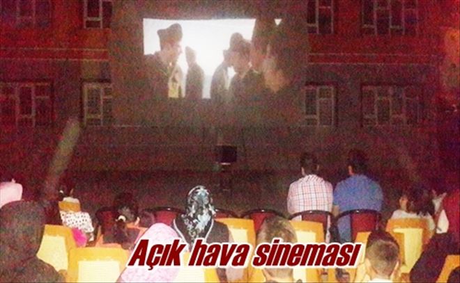 İlçede sinema keyfi