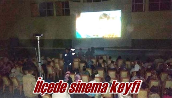 İlçede sinema keyfi