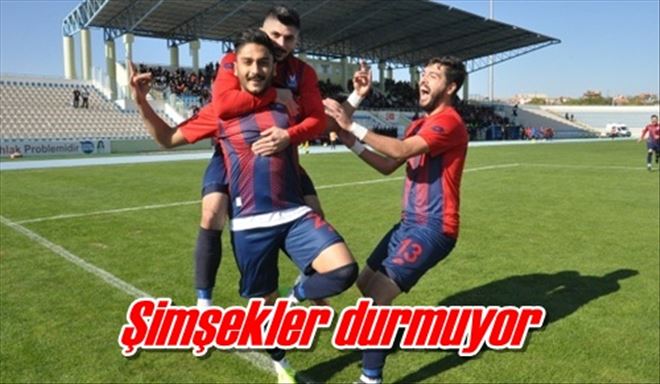 Şimşekler durmuyor