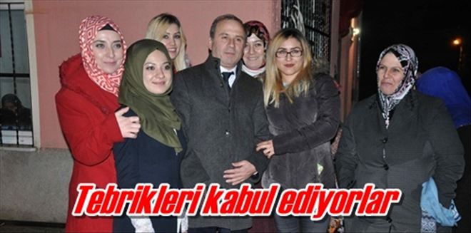 Tebrikleri kabul ediyorlar