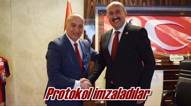Protokol imzaladılar