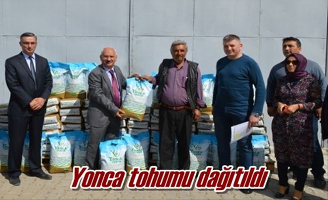 Yonca tohumu dağıtıldı