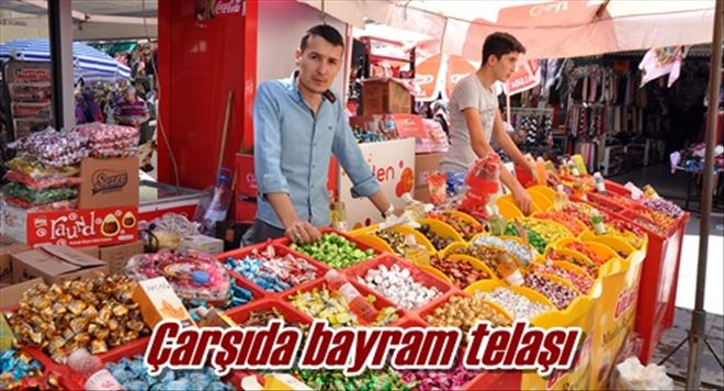 Çarşıda bayram telaşı