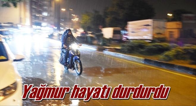 Yağmur hayatı durdurdu