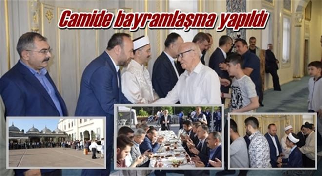 Camide bayramlaşmaya katıldı