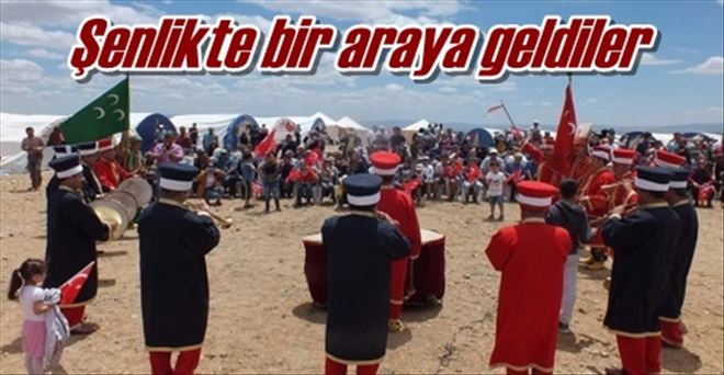 Şenlikte bir araya geldiler