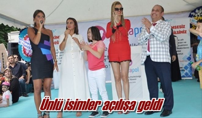 Ünlü isimler açılışa geldi