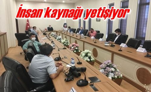 İnsan kaynağı yetişiyor