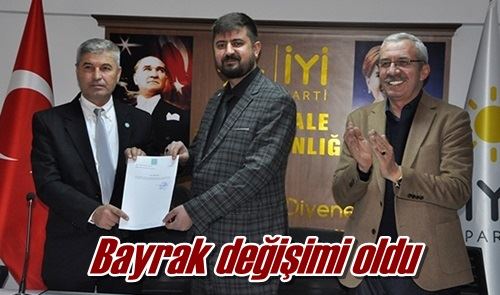 Bayrak değişimi oldu