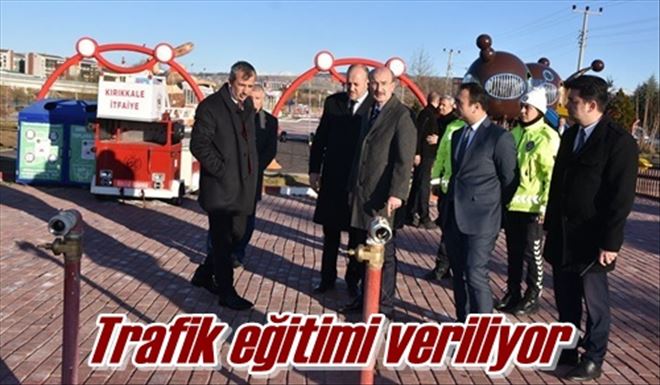 Trafik eğitimi veriliyor