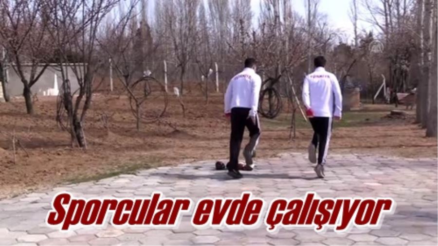 Sporcular evde çalışıyor