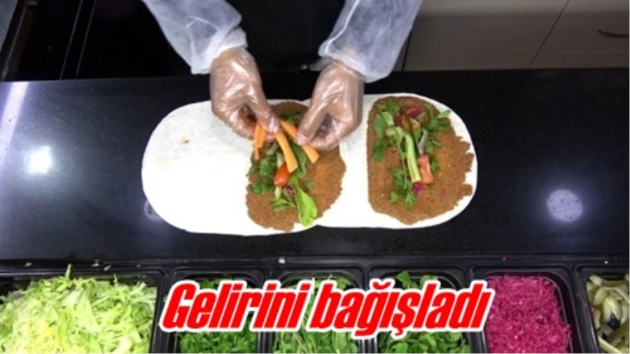 Gelirini bağışladı