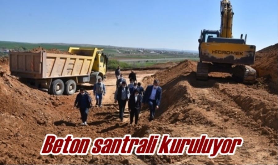 Beton santrali kuruluyor