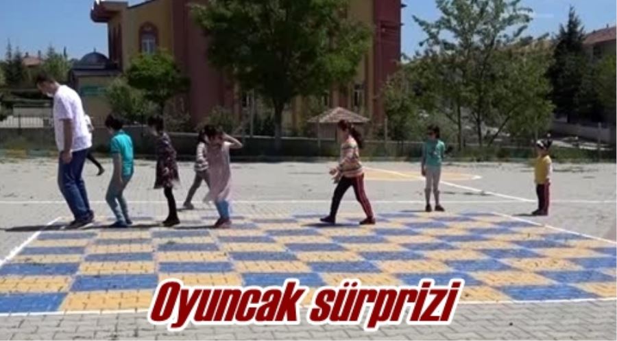 Oyuncak sürprizi