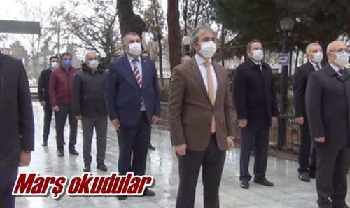 Marş okudular