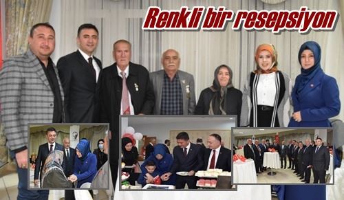 Renkli bir resepsiyon