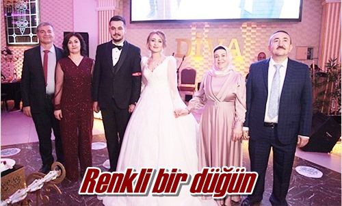 Renkli bir düğün