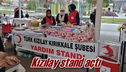 Kızılay stand açtı